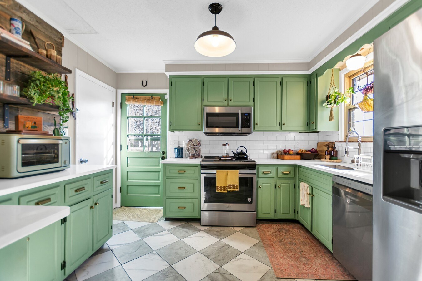 Photo - 284 Stephanie Dr