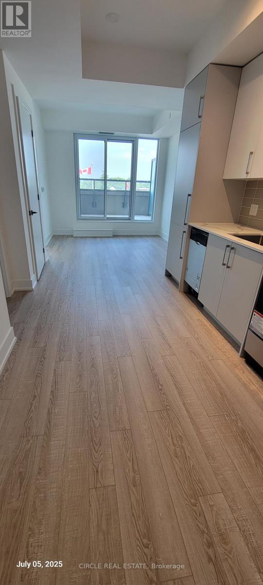 Photo - 2075 King Rd Unité 343