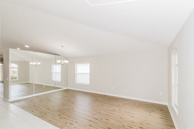 Photo - 19234 Fishermans Bend Dr