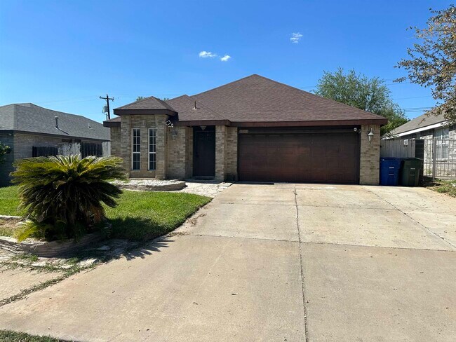 Photo - 1902 Denmark Ln