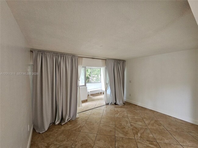 Photo - 1912 SW 17th Ave Unit 11