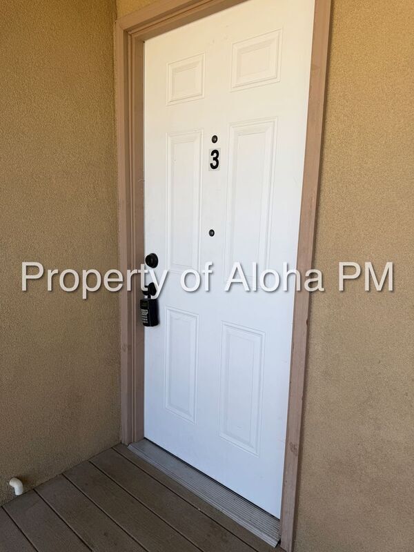 Photo - 1033 W Pine Ave