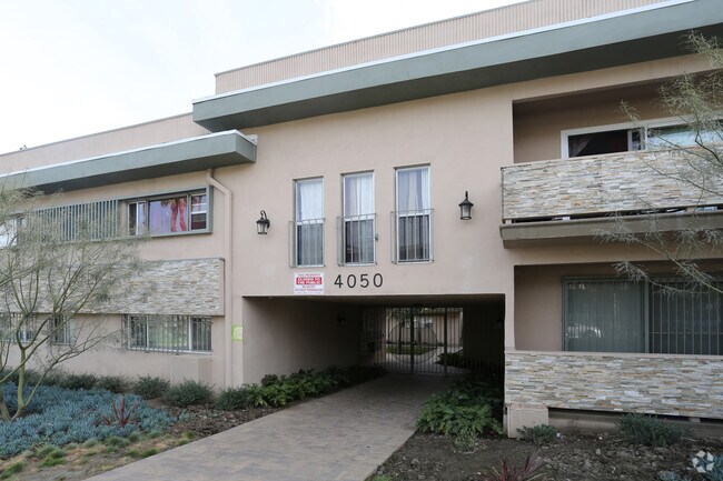 Photo - 4050 Stevely Avenue