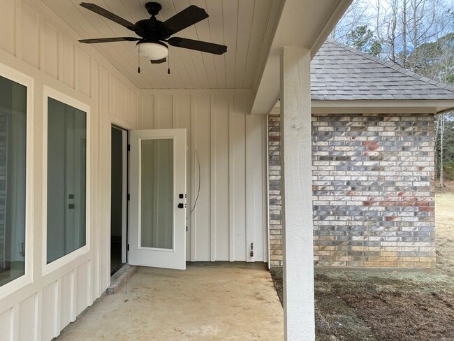 Photo - 222 Oak Alley Dr