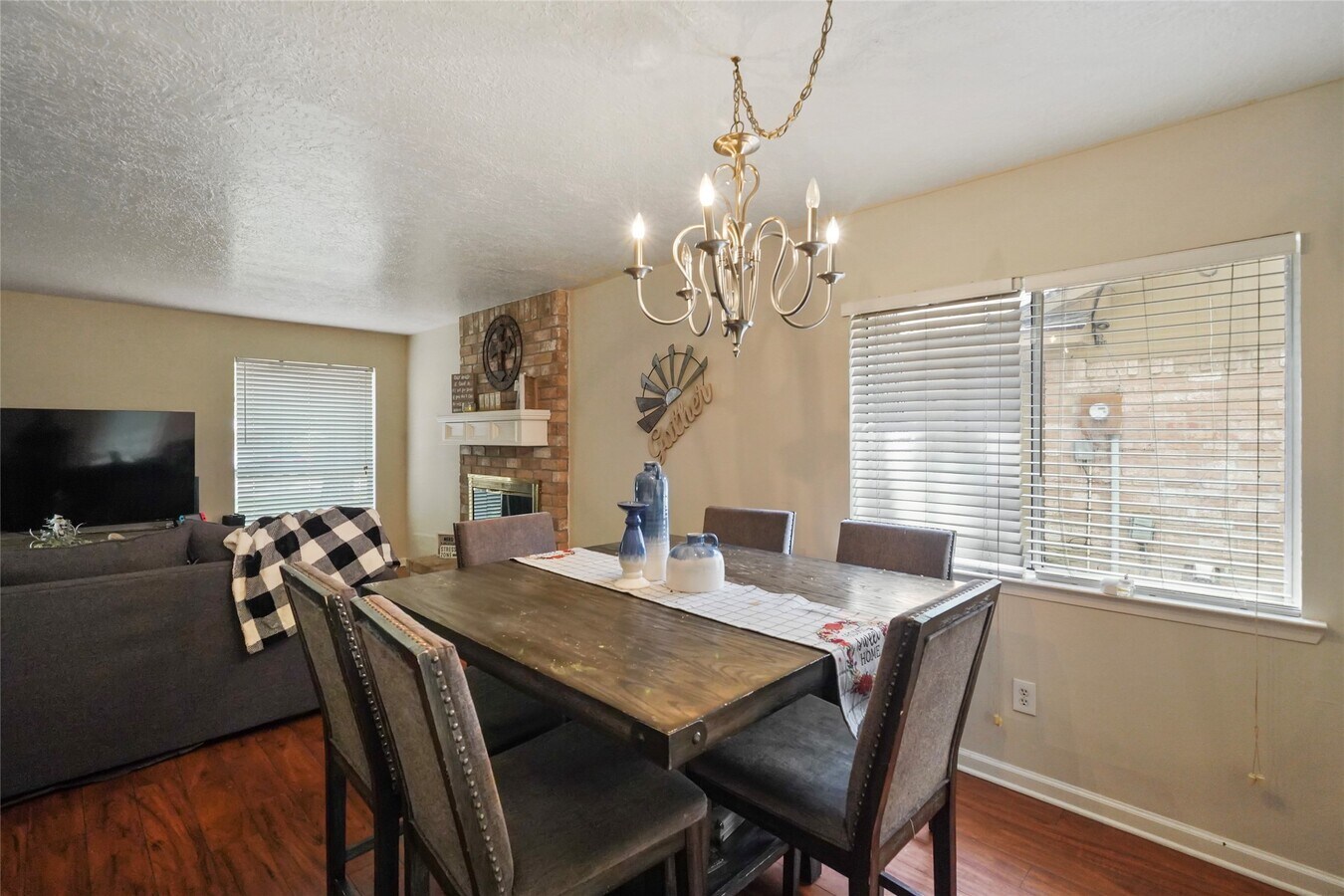 Photo - 33 Coralberry Rd