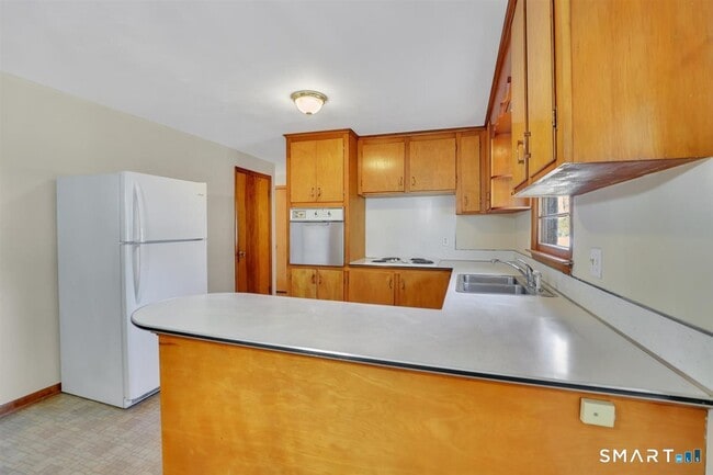 Photo - 57 Alanby Dr