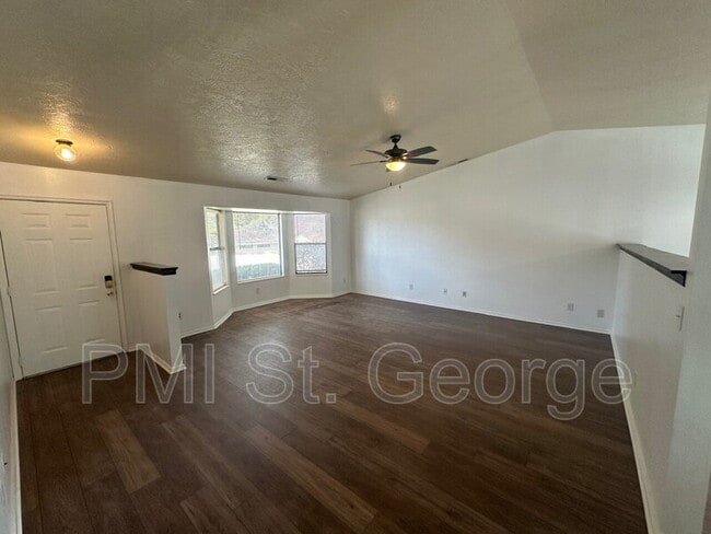 Photo - 3059 Bayberry Cir