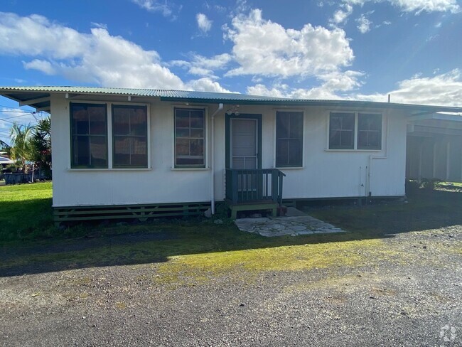 Building Photo - Classic 2-Bedroom Home in Hilo – Convenien...