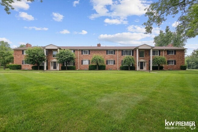 Building Photo - 42266 Woodward Ave Rental