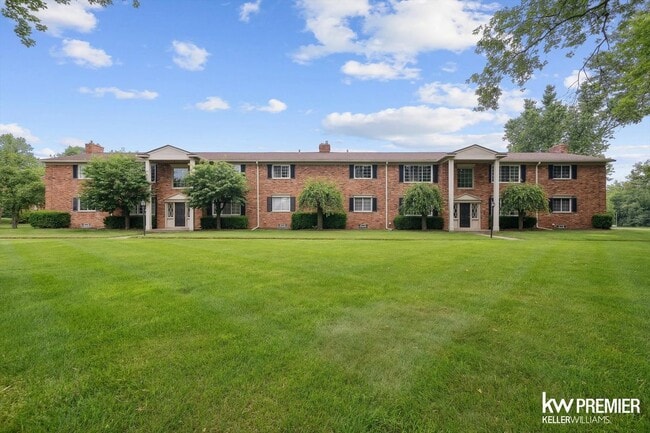 Building Photo - 42266 Woodward Ave Rental