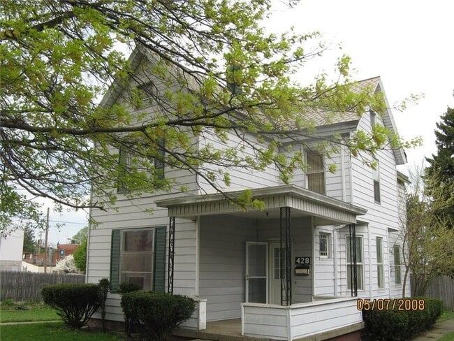 Building Photo - 428 E 27th St Unit 2