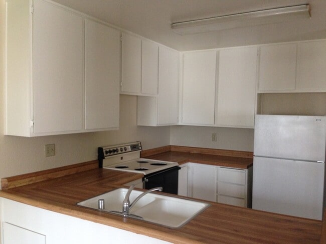 Photo - Beautiful & Large 2bd/ 2ba Condo