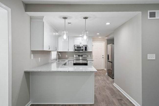 Photo - 505 NW Forrest Pk Ct