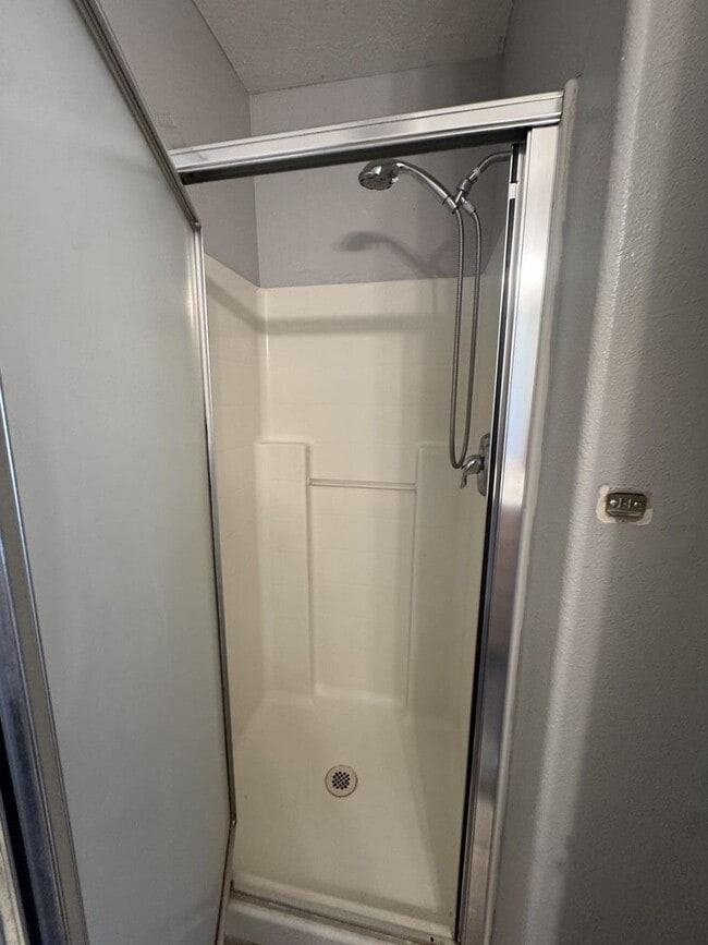 Photo - 448 N 400 W