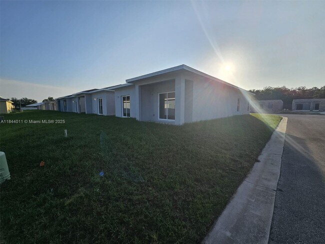 Photo - 1431 Las Villas Blvd