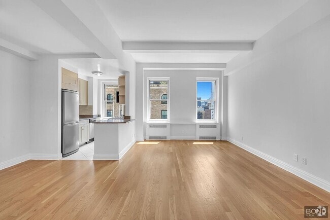 Building Photo - 20 Park Ave Unit 016D Rental