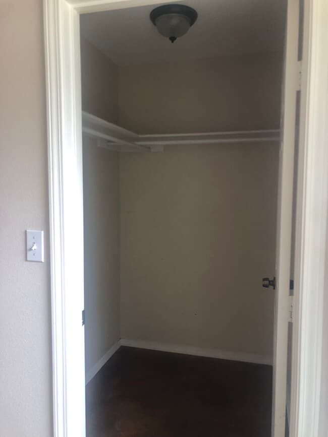 Photo - 1521 E Lawrence St