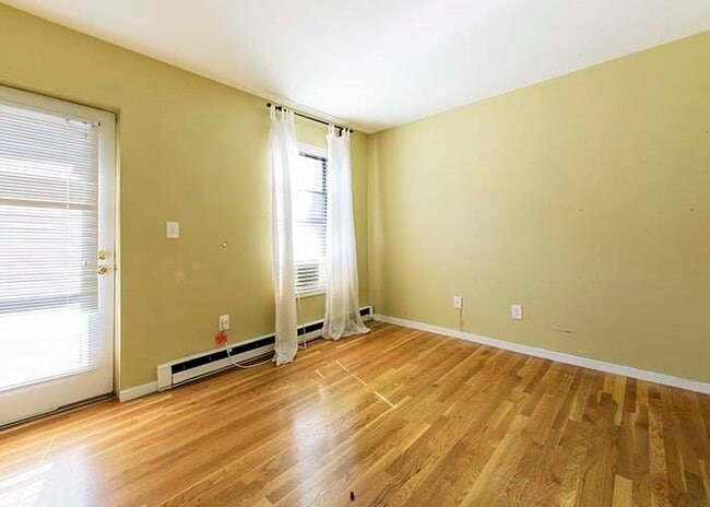 Photo - 15 E Springfield St Unit 4