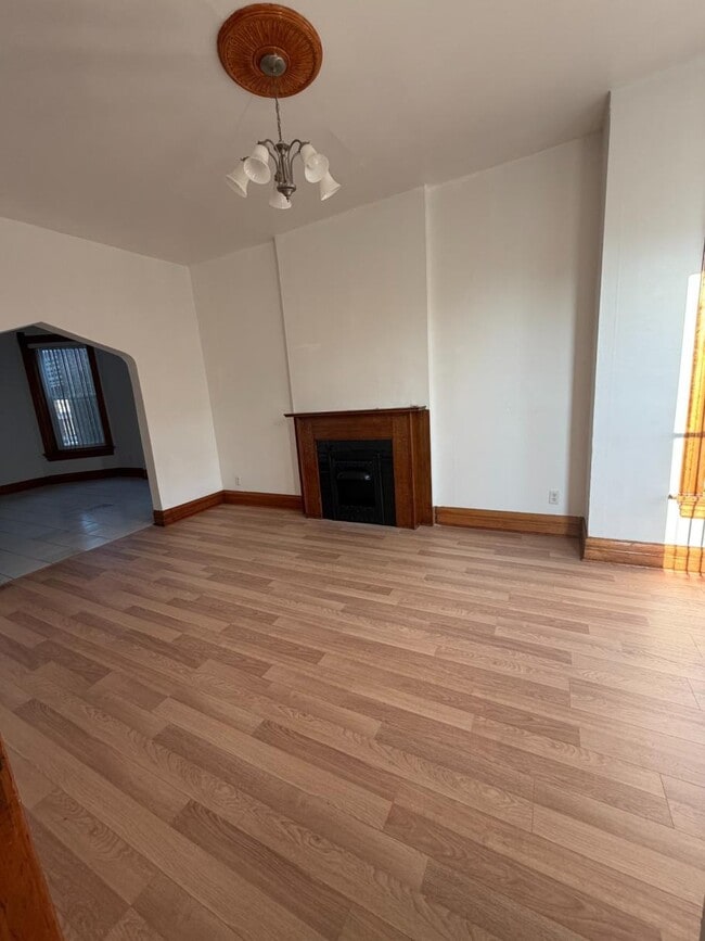 Photo - 2734 W Haddon Ave Unit 2