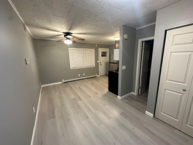 Photo - 2367 W Genesee Rd Unit 8