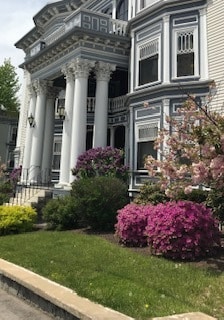 Building Photo - 488 Hanover St Unit 2