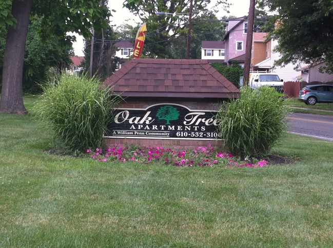 Oak Tree Apartments - Oak Tree Apartments