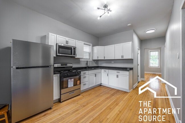 Photo - 3714 W Cortland St Apartments Unit 1