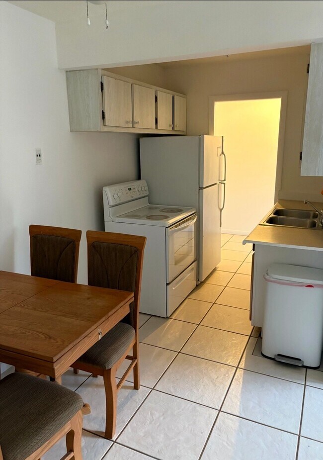 702 N L St Unit 15