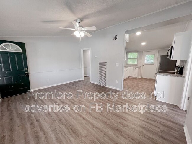 1220 S Delaware