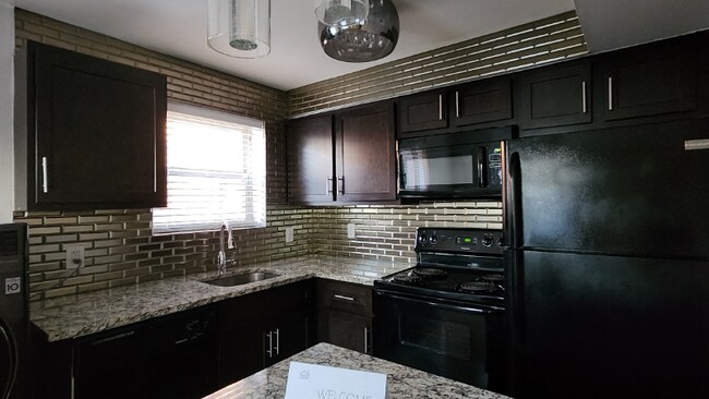 Photo - 411 S Geyer Rd Unit 9B