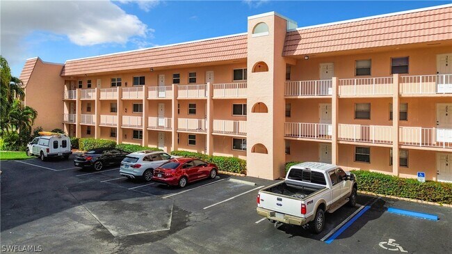 180 Turtle Lake Ct Unit 103
