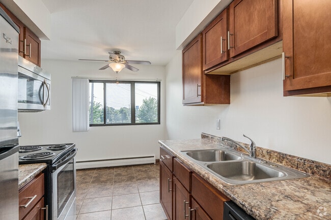 2 habitaciones, 1 baño - 868 pies cuadrados - Town Terrace Apartments