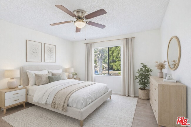 Photo - 236 S Ave 55 Unidad G