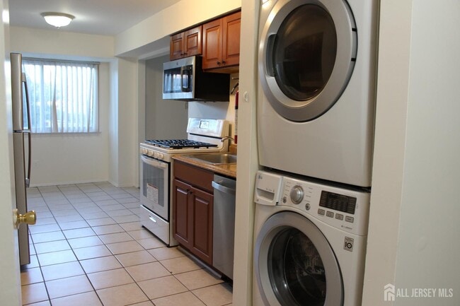 Photo - 820 Edison Glen Terrace