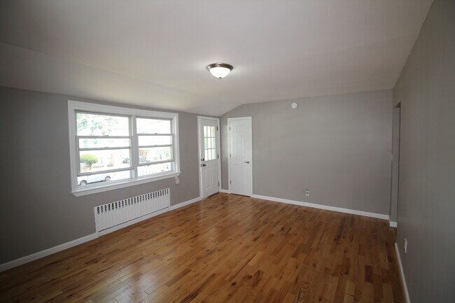 Photo - 209 Tibbetts Rd Unit 2nd Floor
