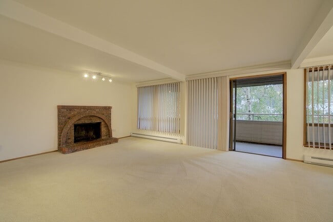 Photo - 3055 80th Ave SE Unidad 106