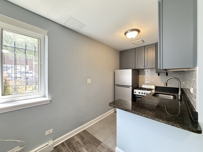 Photo - 663 W Grace St Unit 701