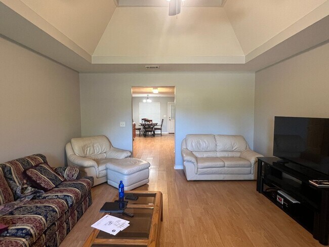 108 Brandi St