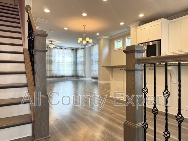Photo - 1529 Huntwood Ct