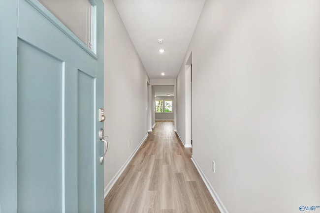 Photo - 117 Evergreen Ml Ln