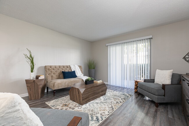 Photo - 400 Winchester