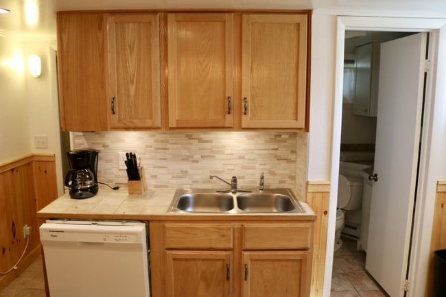 Photo - 202 S Catherine St Unit Lower