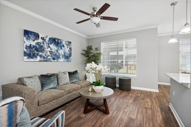 Photo - Your New High-End Retreat – Enjoy 1 Month ... Unidad DWR