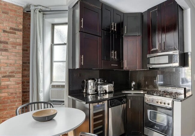 Photo - 225 Mott St Unit 3D