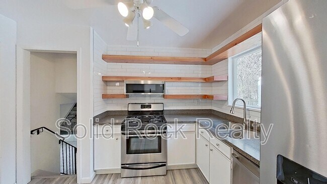 Photo - 4018 Goldenrod Dr