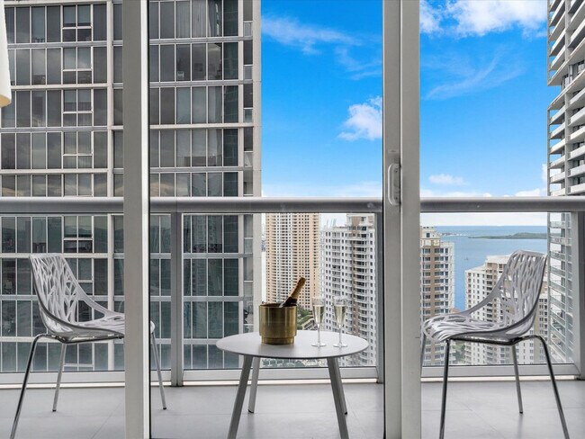 Photo - 485 Brickell Ave Unidad ID1240563P