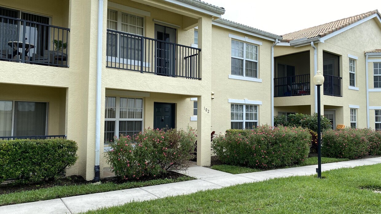 Photo - 158 SW Peacock Blvd (Port St. Lucie, FL)