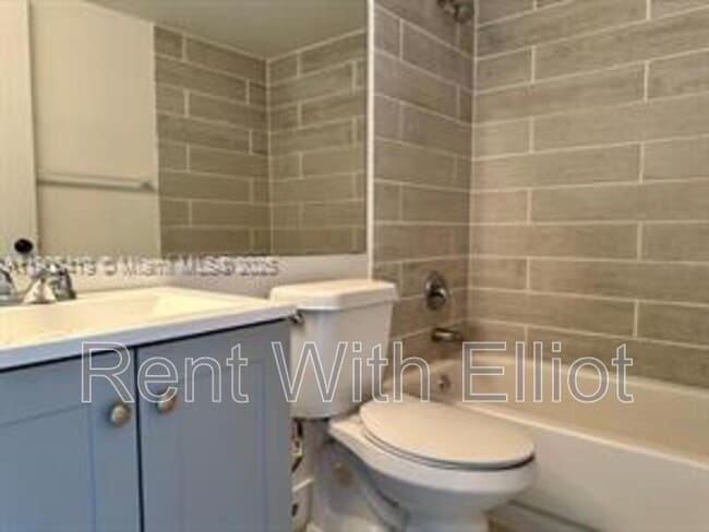 Photo - 610 S Park Rd