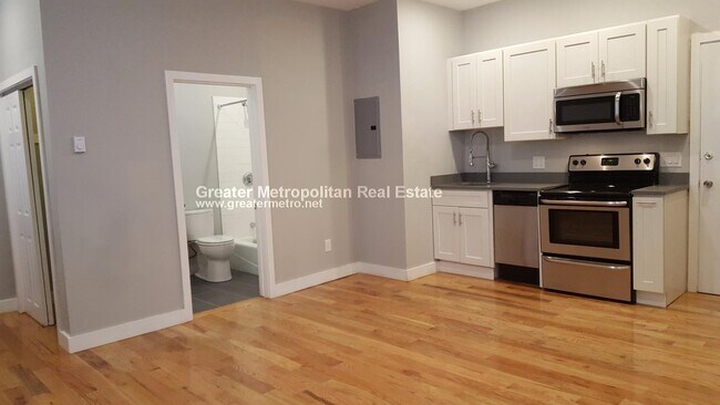 Photo - 535 E 8th St Unidad 2