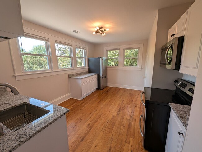 Photo - 35 Perry Ave Unit C